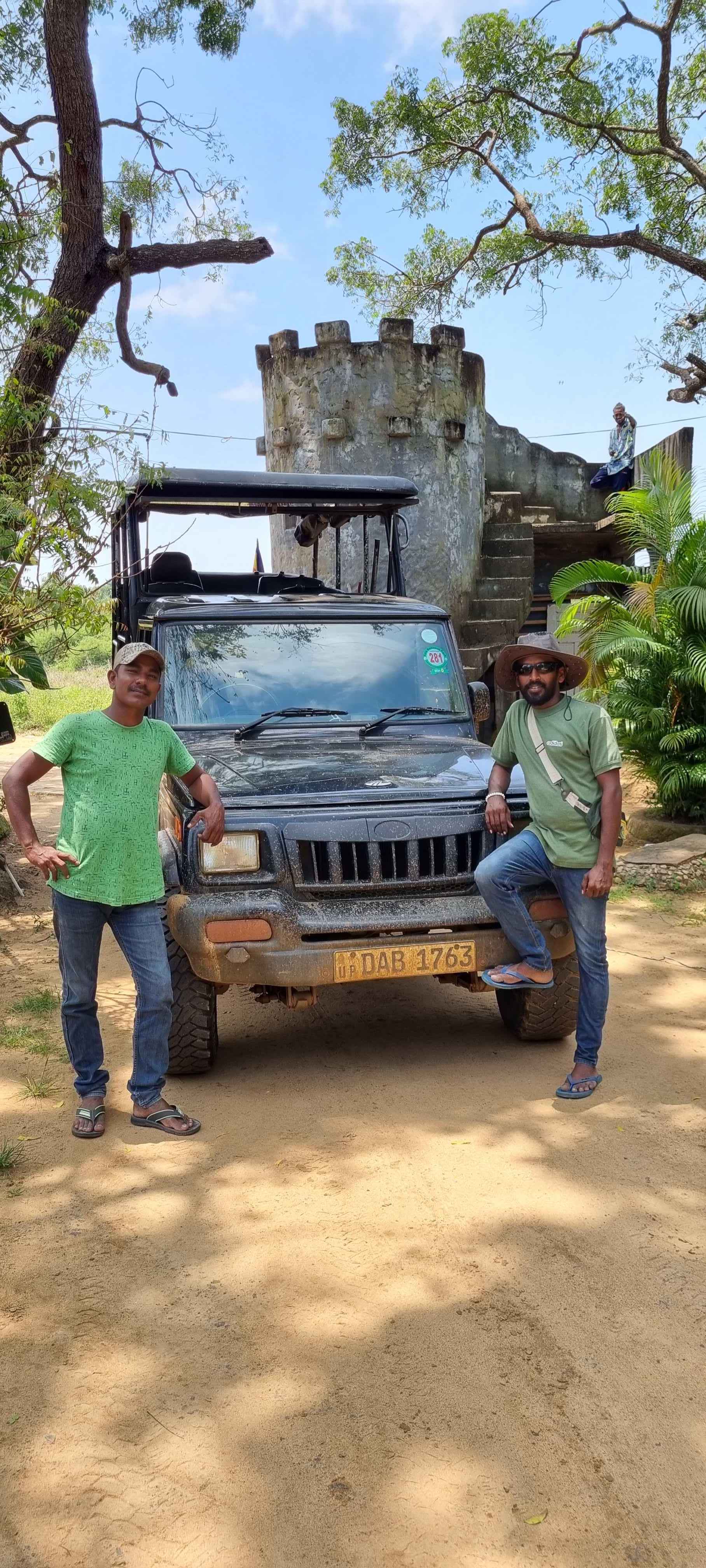 Safari Guide Tracking